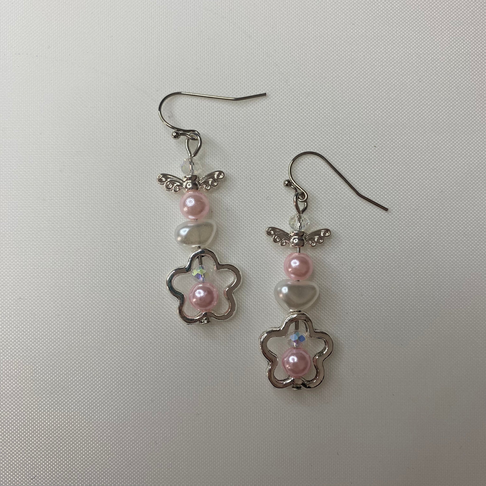 “Dainty flower” earrings