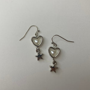 “Dainty star” earrings